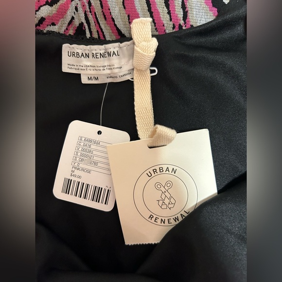 NWT Urban Renewal fitted slip dress with full lining. Pink/Rose Size M - Picture 2 of 4